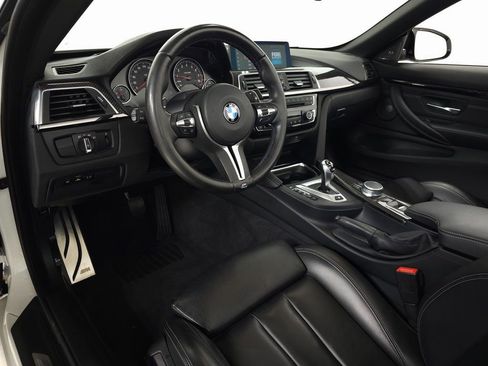 Used 2020 BMW M4 Convertible w/ Competition Package image 14
