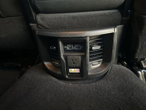 Used 2022 RAM 2500 Big Horn w/ Level C Equiment Group image 22