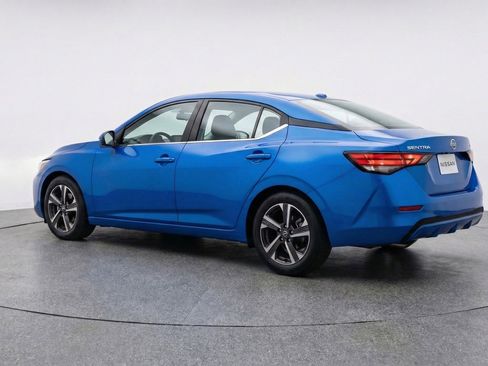 Used 2025 Nissan Sentra SV image 6
