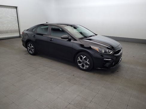 Used 2019 Kia Forte LXS FWD image 11