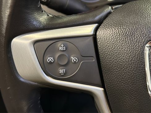 Used 2019 GMC Acadia SLT w/ LPO, Floor Liner Package AWD/4WD image 23