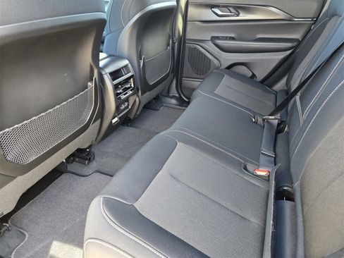 New 2025 Jeep Grand Cherokee Laredo X image 29