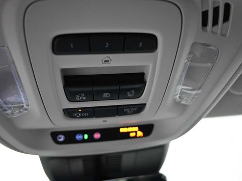 New 2026 Buick Envision Avenir image 17