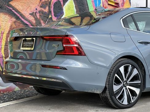 Used 2023 Volvo S60 B5 Ultimate image 28