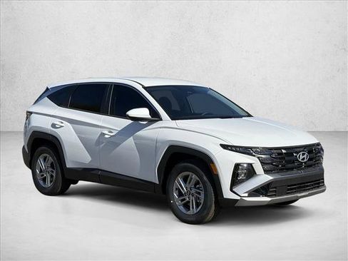 New 2026 Hyundai Tucson SE image 6