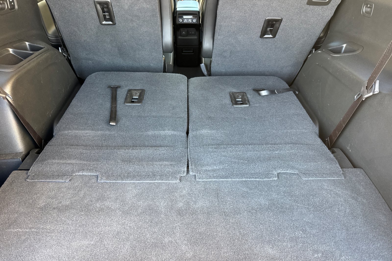 Used 2023 GMC Acadia Denali FWD image 17