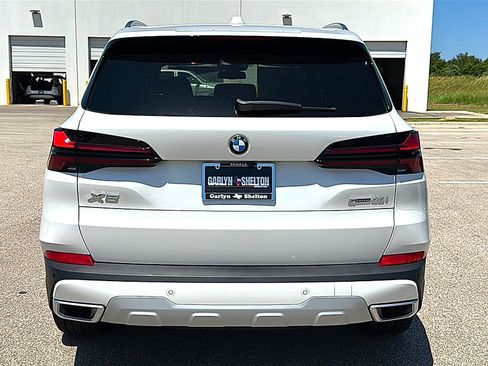 New 2026 BMW X5 sDrive40i w/ Premium Package RWD image 7