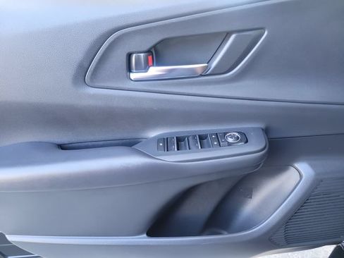 Used 2025 Toyota Prius FWD image 20