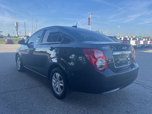 Used 2015 Chevrolet Sonic LT image 4