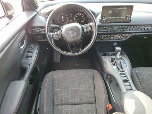 Used 2025 Honda HR-V Sport image 12