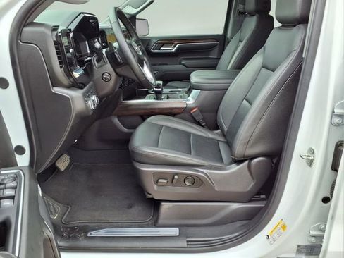 Used 2024 GMC Sierra 1500 SLT w/ SLT Premium Plus Package image 22