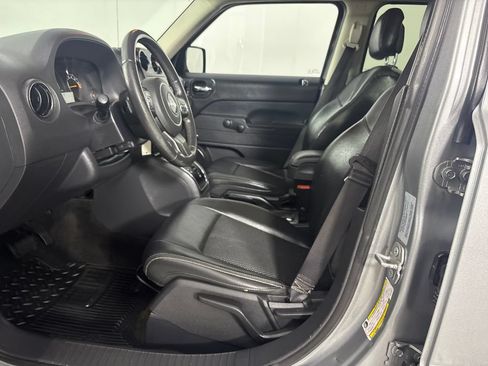 Used 2017 Jeep Patriot Sport AWD/4WD image 18