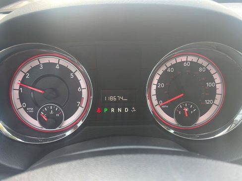 Used 2013 Dodge Grand Caravan SXT image 7