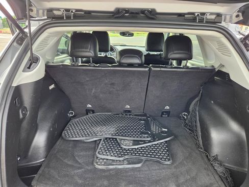 Used 2018 Jeep Compass Latitude w/ Popular Equipment Group AWD/4WD image 12