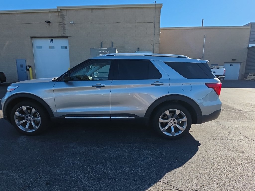Used 2020 Ford Explorer Platinum w/ Premium Technology Package AWD/4WD image 13