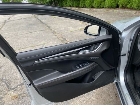 Used 2017 Buick LaCrosse Essence w/ Sun and Shade Package FWD image 11
