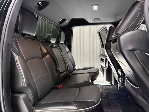 Used 2019 RAM 2500 Laramie w/ Night Edition AWD/4WD image 28