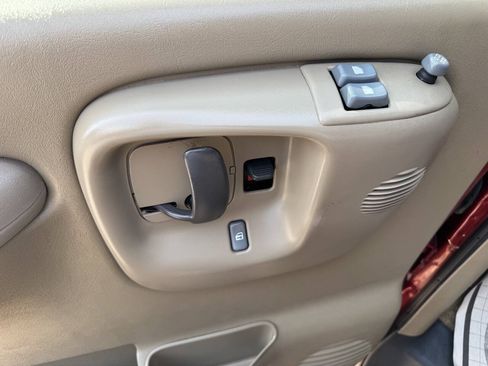 Used 1997 Chevrolet Express 1500 RWD image 10