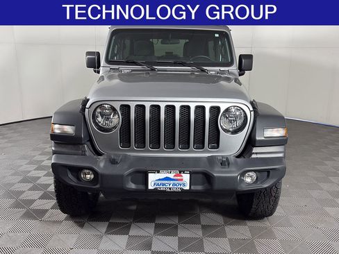 Used 2021 Jeep Wrangler Unlimited Sport image 4