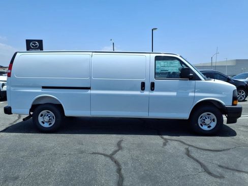 New 2025 Chevrolet Express 2500 w/ Communications Package image 11