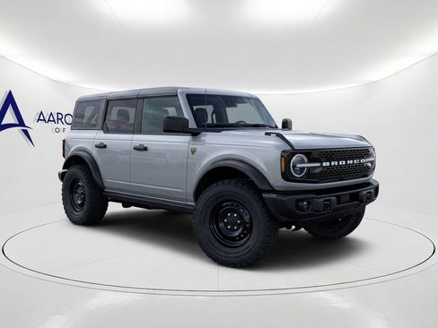 New 2026 Ford Bronco Badlands AWD/4WD image 8