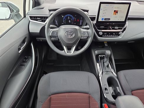 Used 2025 Toyota Corolla SE w/ SE Premium Package FWD image 11
