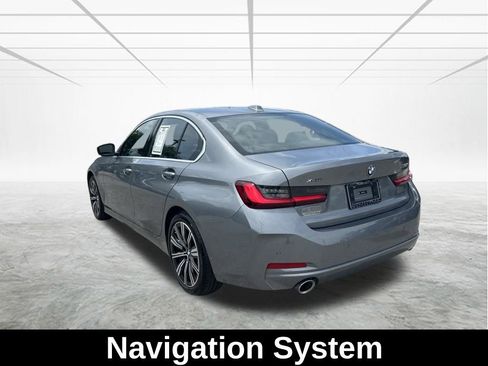 Used 2025 BMW 330i xDrive Sedan w/ Convenience Package AWD/4WD image 7
