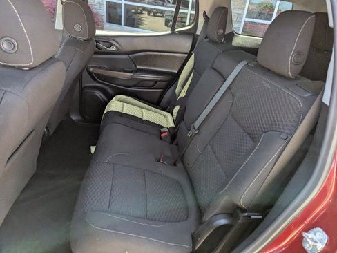 Used 2018 GMC Acadia SLE AWD/4WD image 23