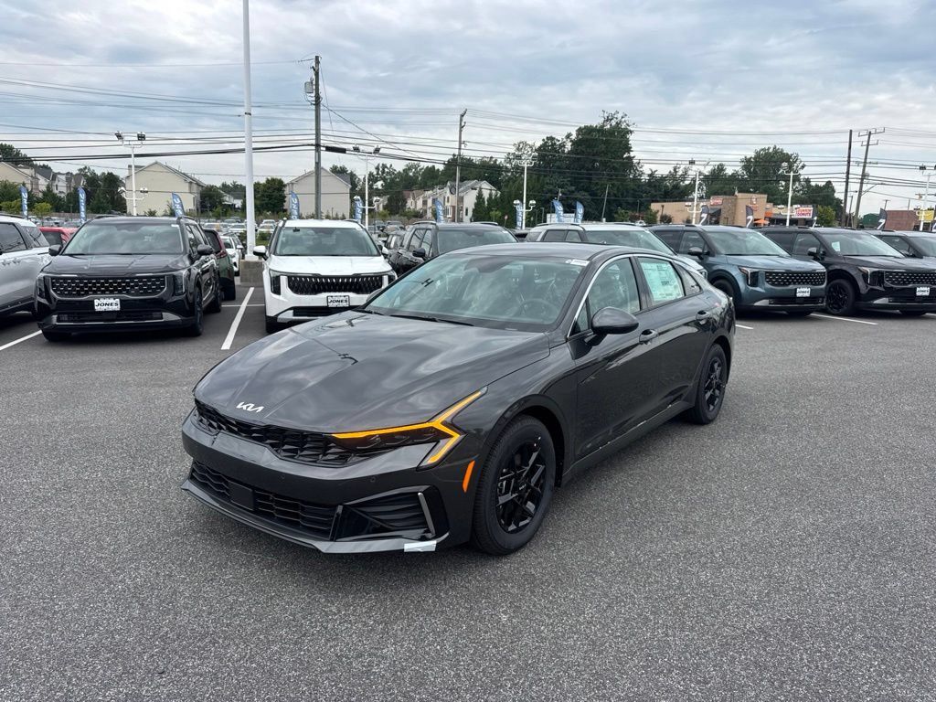 New 2026 Kia K5 LXS FWD image 1