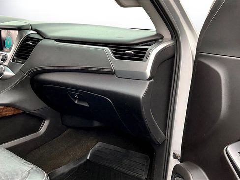 Used 2016 Chevrolet Tahoe LS w/ All-Season Package image 19