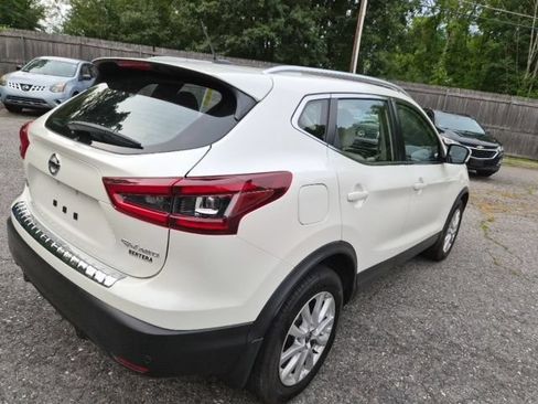 Used 2020 Nissan Rogue Sport SV w/ All-Weather Package AWD/4WD image 8