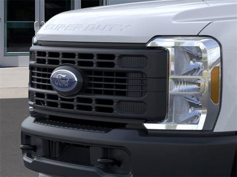 New 2025 Ford F350 XL RWD image 17