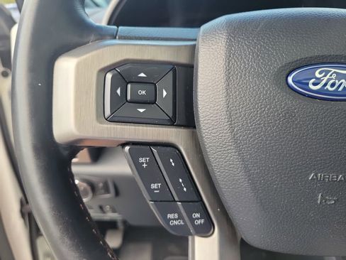 Used 2022 Ford F350 Platinum w/ FX4 Off-Road Package image 25