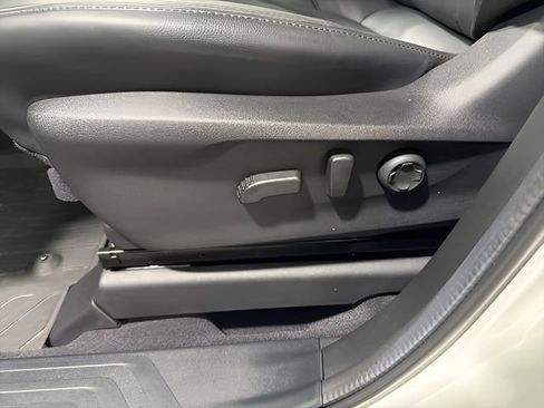 Certified 2025 Subaru Ascent Bronze Edition image 13