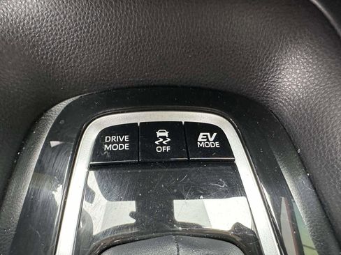 Used 2023 Toyota Corolla LE w/ Carpet Mat Package (TMS) image 25