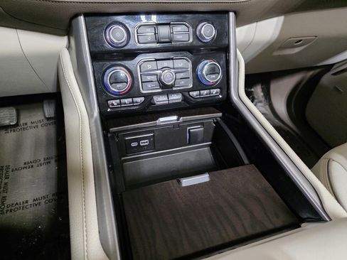 Used 2023 GMC Yukon Denali w/ Max Trailering Package image 29