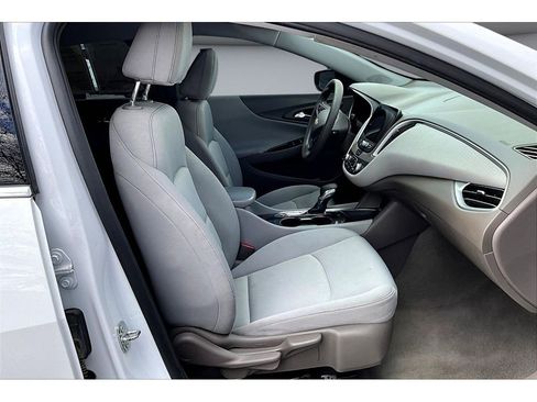 Used 2022 Chevrolet Malibu LT FWD image 8