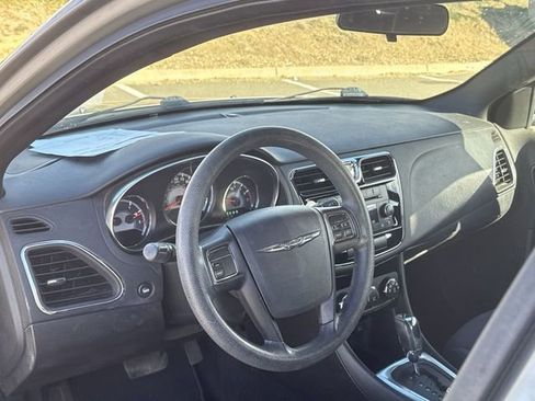 Used 2013 Chrysler 200 LX image 17