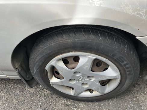 Used 2006 Hyundai Elantra GLS image 9