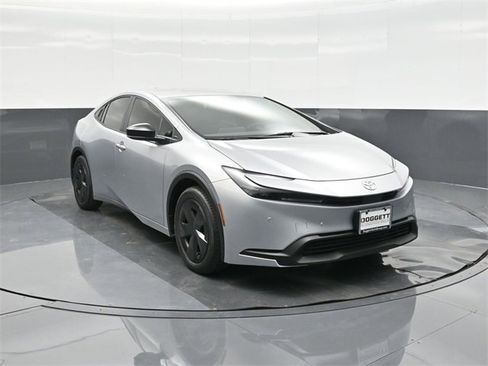 New 2026 Toyota Prius LE image 22