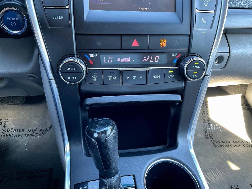 Used 2017 Toyota Camry LE FWD image 15
