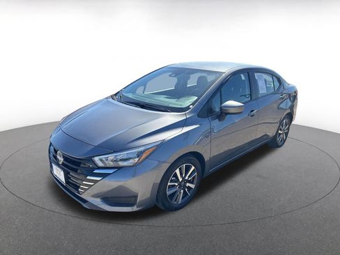 Used 2025 Nissan Versa SV FWD image 2