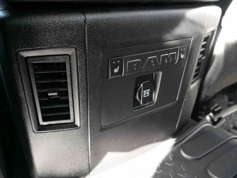 Used 2018 RAM 3500 Laramie image 24