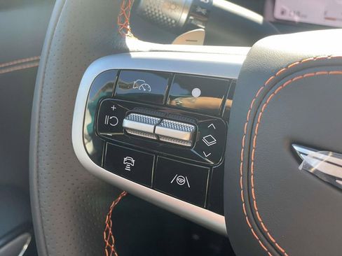 New 2026 Genesis GV70 3.5T Sport Advanced image 9