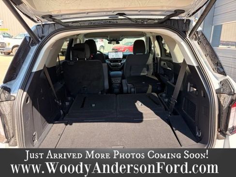 Used 2025 Ford Explorer Active RWD image 7