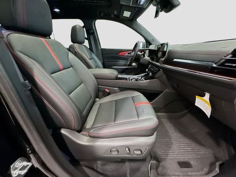 Certified 2024 Chevrolet Traverse RS w/ LPO, Floor Liner Package image 26