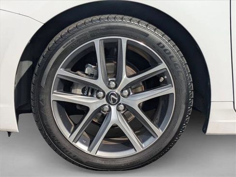 Used 2017 Lexus CT 200h image 24