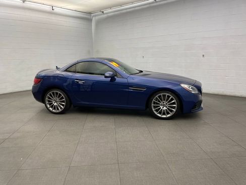 Used 2019 Mercedes-Benz SLC 300 image 4
