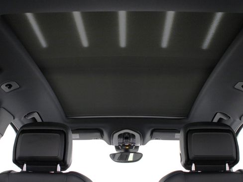 Used 2017 Porsche Macan S image 67