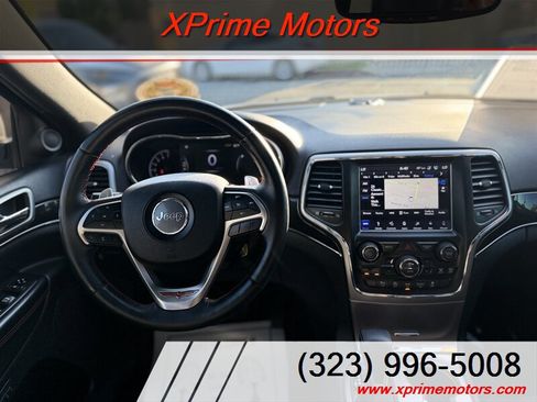 Used 2018 Jeep Grand Cherokee Trailhawk w/ Trailhawk Luxury Group AWD/4WD image 31